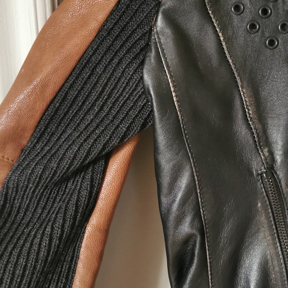 One-of-a-kind leather jacket with fur collar - Picture 11 of 15